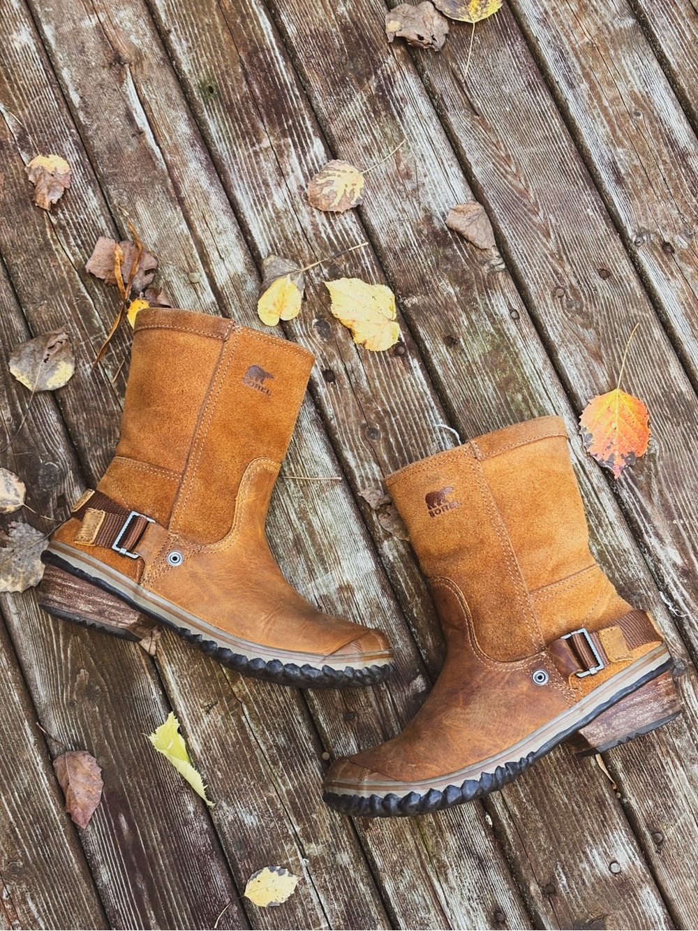 Sorel Slimshortie Waterproof Leather & Suede Boots – Women’s 7